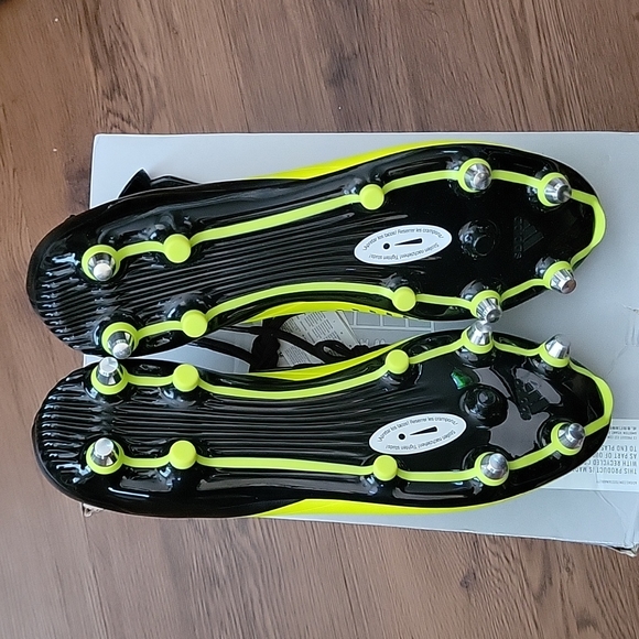 NIB Adidas Malice Rugby Cleat Boots - Picture 3 of 4